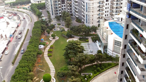 Sophisticated Living Awaits: DLF Pinnacle in Gurgaon for Rent.jpg