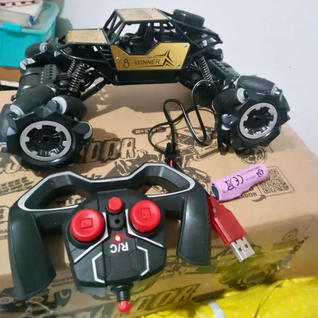 Carrinho Controle Remoto Brinquedo Pickup 4×4 Giro 360 Graus Cor Amarelo