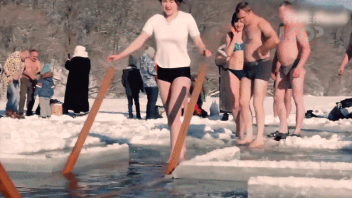 [問卦] 泰國潑水節vs台灣媽祖祭 都幾