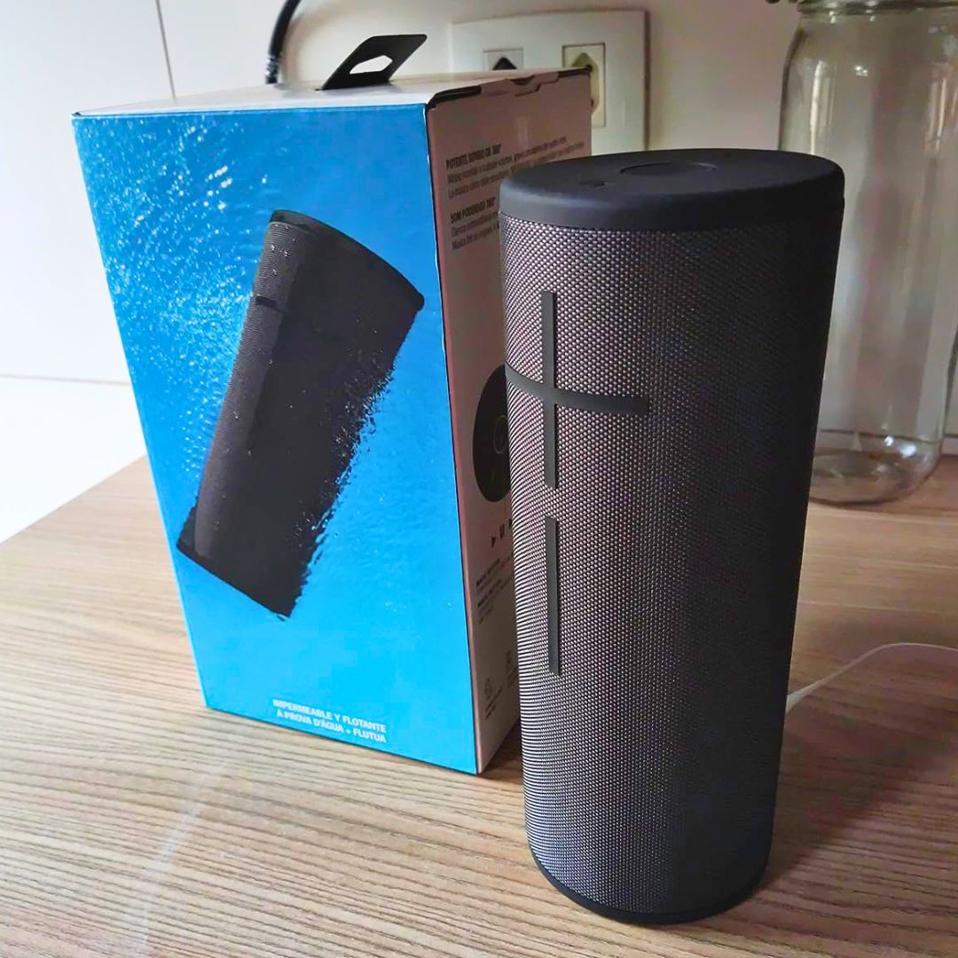 Caixa de Som Bluetooth Ultimate Ears MEGABOOM 3 Portátil e À Prova D´Água – Até 20 horas de Bateria; 2 anos de Garantia