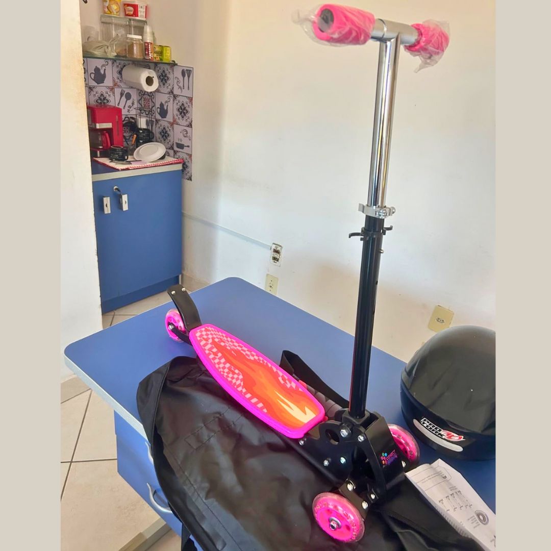 PATINETE INFANTIL 4 RODAS FLEXÍVEL SCOOTER CONECT BRINQ