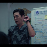 Squid.Game.S02E01.Bread.and.Lottery.1080p.NF.WEB DL.CZ KO.DDP5.1.Atmos.H.264 playWEB.mkv snapshot 00