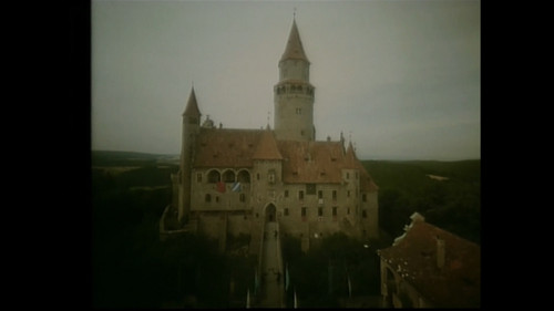 Fantaghiro.5.E01.1080p.WEB DL.SK.AAC2.0.H.264 RgN.mkv snapshot 00.00.00 [2024.12.26 23.02.54].jpg