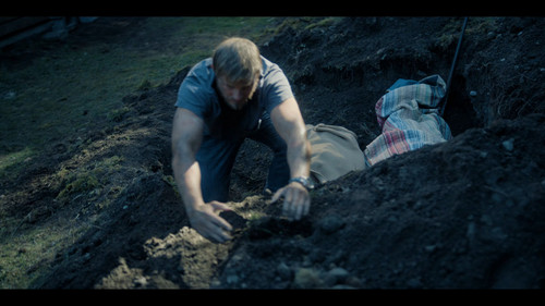 Earth.Abides.S01E01.Alone.2160p.WEB DL.EN.DD+5.1.H265 SuccessfulCrab.mkv snapshot 20.35 [2024.12.28 .jpg