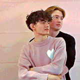 aura insta 9.gif