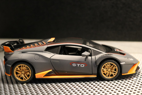 кола Lamborghini Huracan STO.jpg
