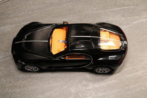 Метална кола Bugatti,.jpg