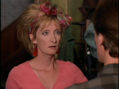cap The.Awakening.1995.AMZN.WEB DL.DDP2.0.H.264 playWEB 00 22 14 03.png
