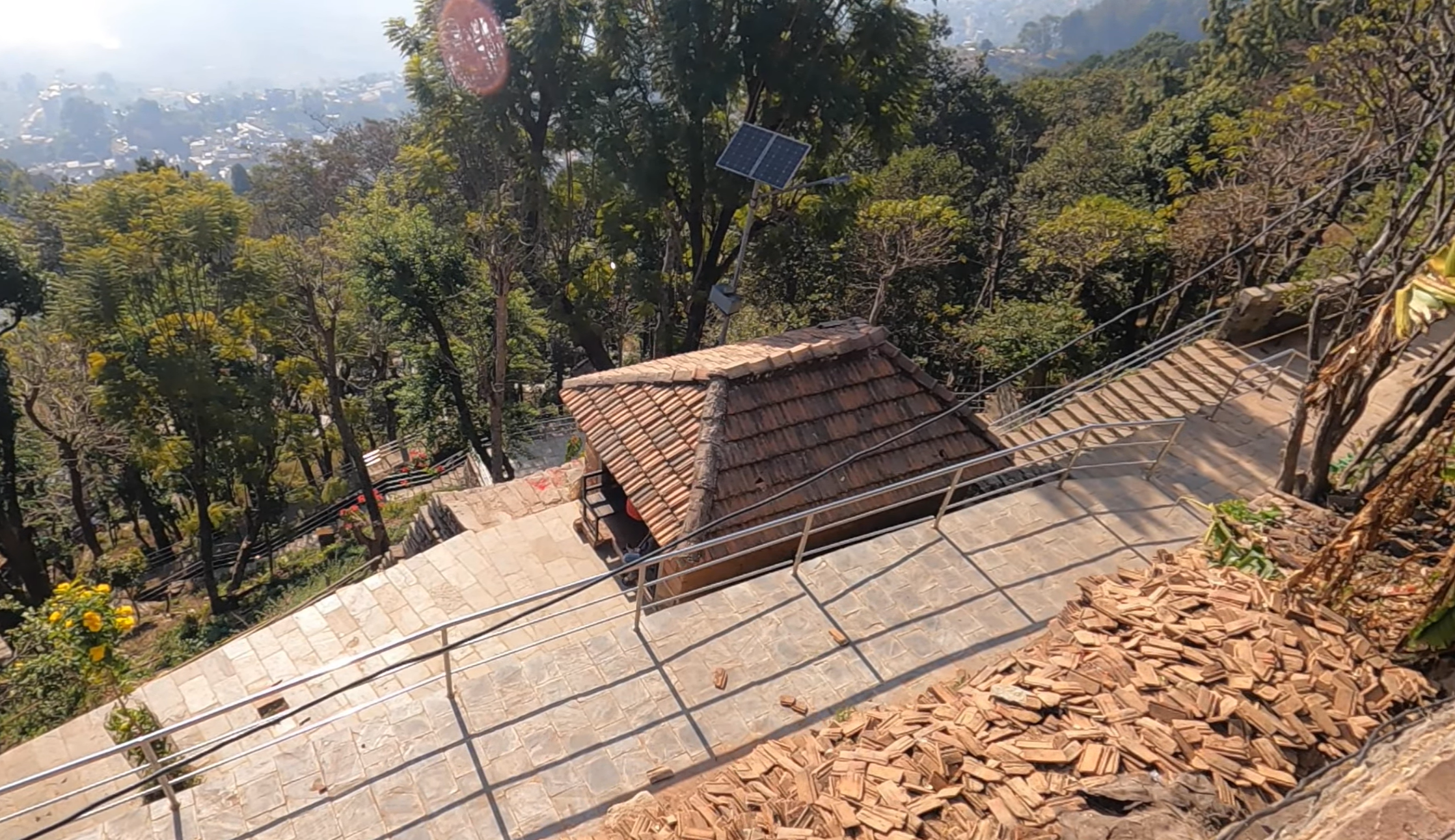 दमाईपाटी । तस्विर सौजन्य: बि एण्ड बि भल्ग्स /युटुब