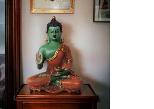 Buddha Statues and Aromatherapy Pairing Spiritual Decor with Relaxing Scents.png