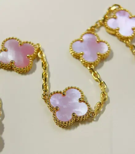 Van Cleef & Arpels Vintage Alhambra 7.5 in Chain Charm Bracelet 18kt Gold11.webp