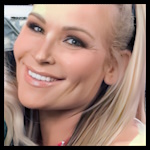 Nattie Neidhart 7.jpg