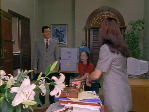 cap Diamond.Girl.1998.480p.AMZN.WEB DL.DDP2.0.H.264 ETHiCS 00 06 40 05.png