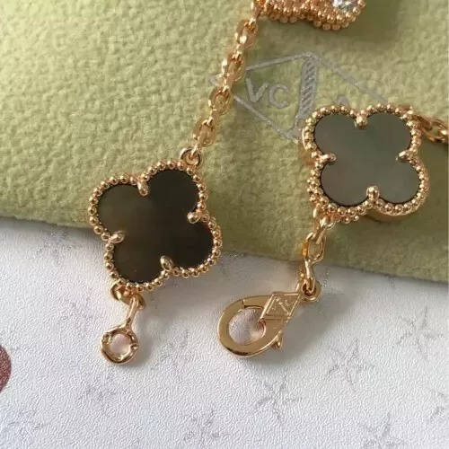 rj8AAOSw ftnfLQt.jpg