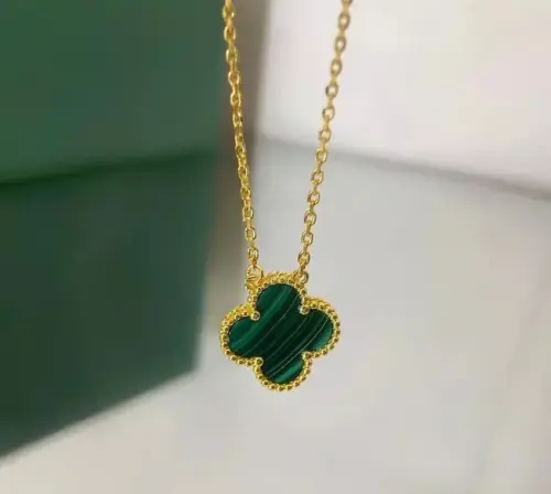 Authentic Van Cleef and Arpels 18K Gold with Green Onyx Necklace Christmas gift1.webp