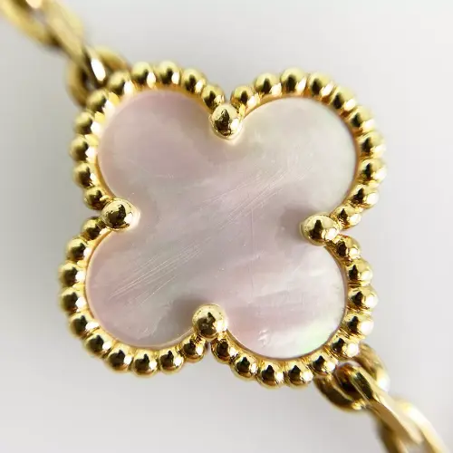 Van Cleef & Arpels Vintage Alhambra Yellow gold shell Necklace10.webp