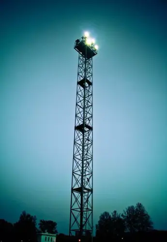 Заземление прожекторных мачт -https://machty.ru/blog/zazemlenie-prozhektornikh-macht.webp