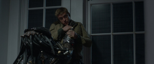 The.Predator.2018.1080p.BluRay.CZ EN.DD+5.1.x265.HEVC My.mkv snapshot 00.55.55 [2024.12.17 21.10.28].jpg