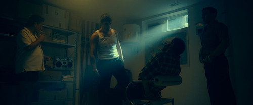 Los.Farad.S01E01.Import.and.Export.1080p.AMZN.WEB DL.ES EN.DD+5.1.H.264 playWEB.mkv snapshot 01.58 [.jpg