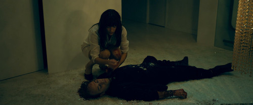 Los.Farad.S01E01.Import.and.Export.1080p.AMZN.WEB DL.ES EN.DD+5.1.H.264 playWEB.mkv snapshot 43.56 [.jpg