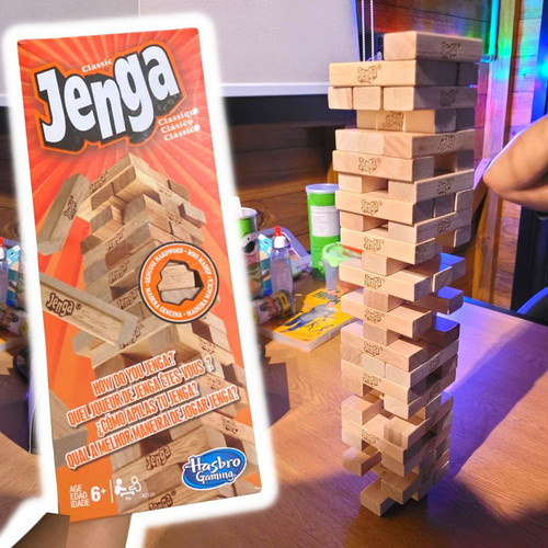 Hasbro Gaming Jenga Clássico Jogos de equilíbrio e estratégia com 54 peças, para adultos e crianças a partir de 6 anos