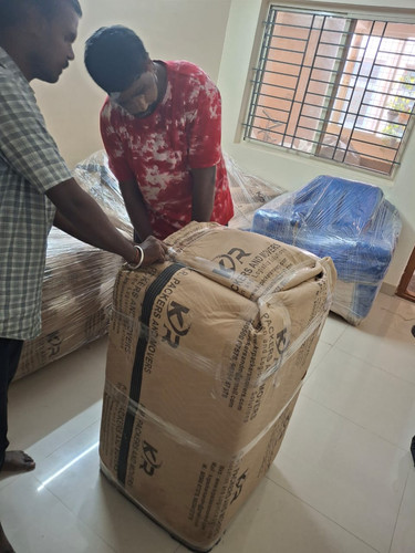 Packers and Movers in Hosur Road.jpg