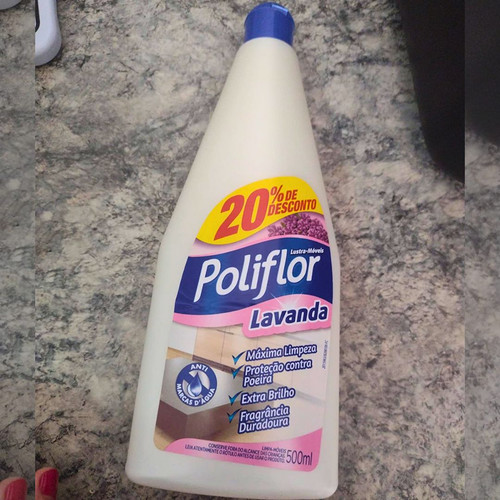 Poliflor Lustra Móveis.jpg