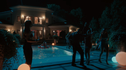 Szadz.S04E01.1080p.AMZN.WEB DL.CZ PL.x264 playWEB.mkv snapshot 10.46 [2024.11.28 12.01.38].jpg