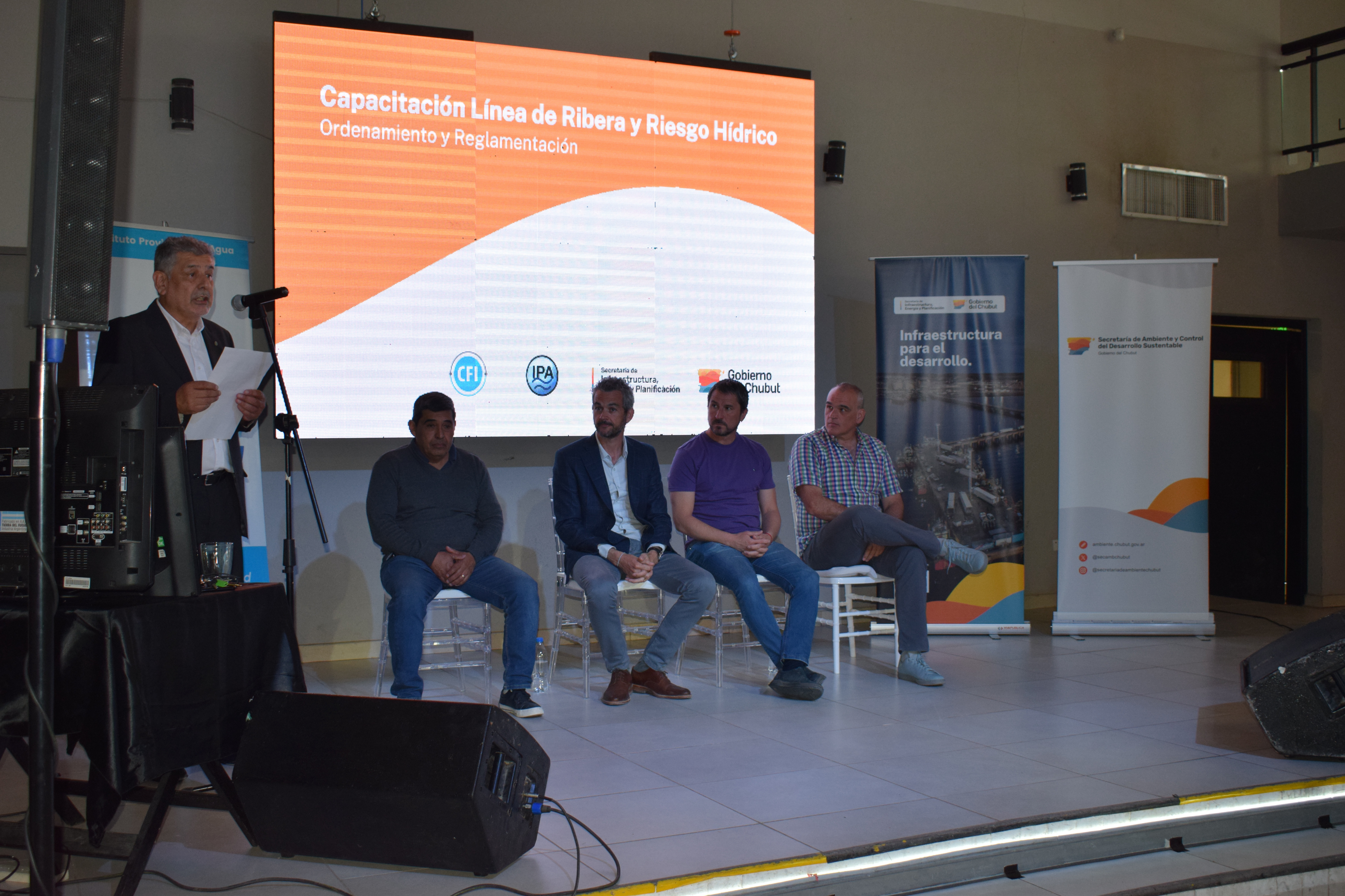 Ambiente acompañó el curso de capacitación «Línea de Ribera y Riesgo Hídrico: Ordenamiento y Reglamentación»