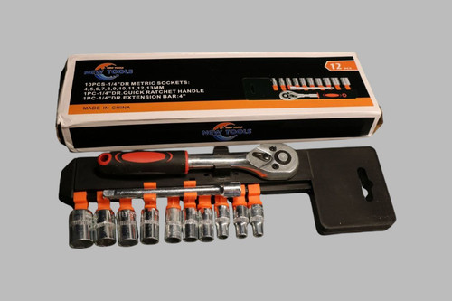 Комплект инструменти тресчетка с 10бр. МЕТРИЧНИ ГНЕЗДА.jpg