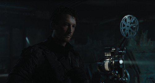 The.Gorge.2025.1080p.ATVP.WEB DL.EN.DDP5.1.Atmos.H.264 APEX.mkv snapshot 01.20.24 [2025.02.14 11.42.
