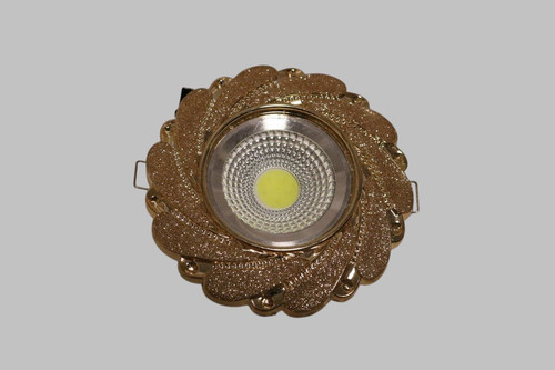 Метална луна, златна 9000.jpg