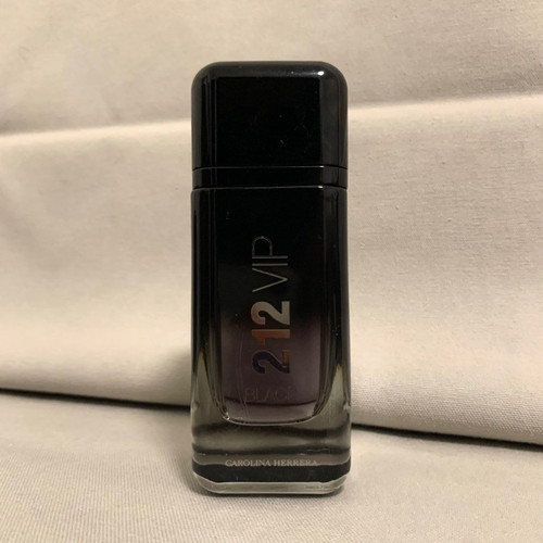 carolina herrera 212 vip black 1678532393 792f8b73 progressive.jpg