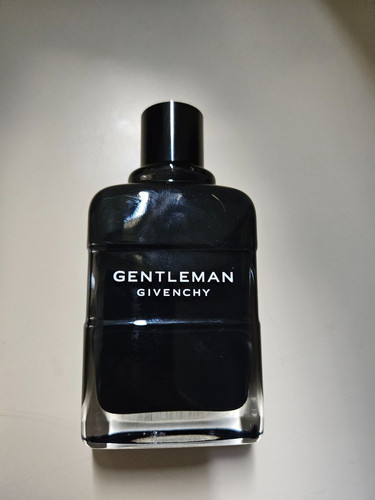 givenchy gentleman (6).jpg