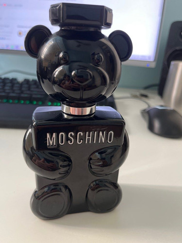 moschino toy boy 1698629972 a45a68e3 progressive.jpg