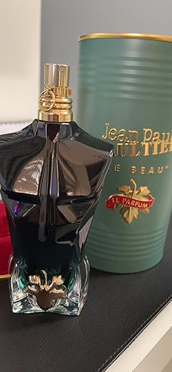 61JeeKkfU4L. UX250 .jpg
