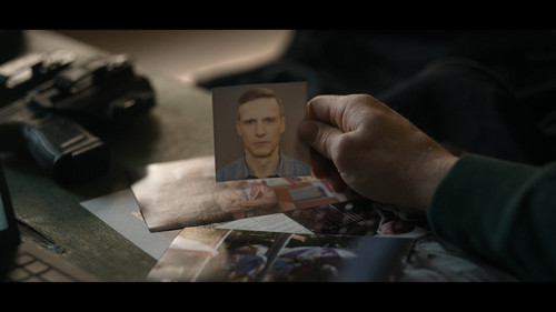 The.Night.Agent.S02E01.Call.Tracking.1080p.NF.WEB DL.CZ EN.DD+5.1.H.264 FLUX.mkv snapshot 22.21 [202