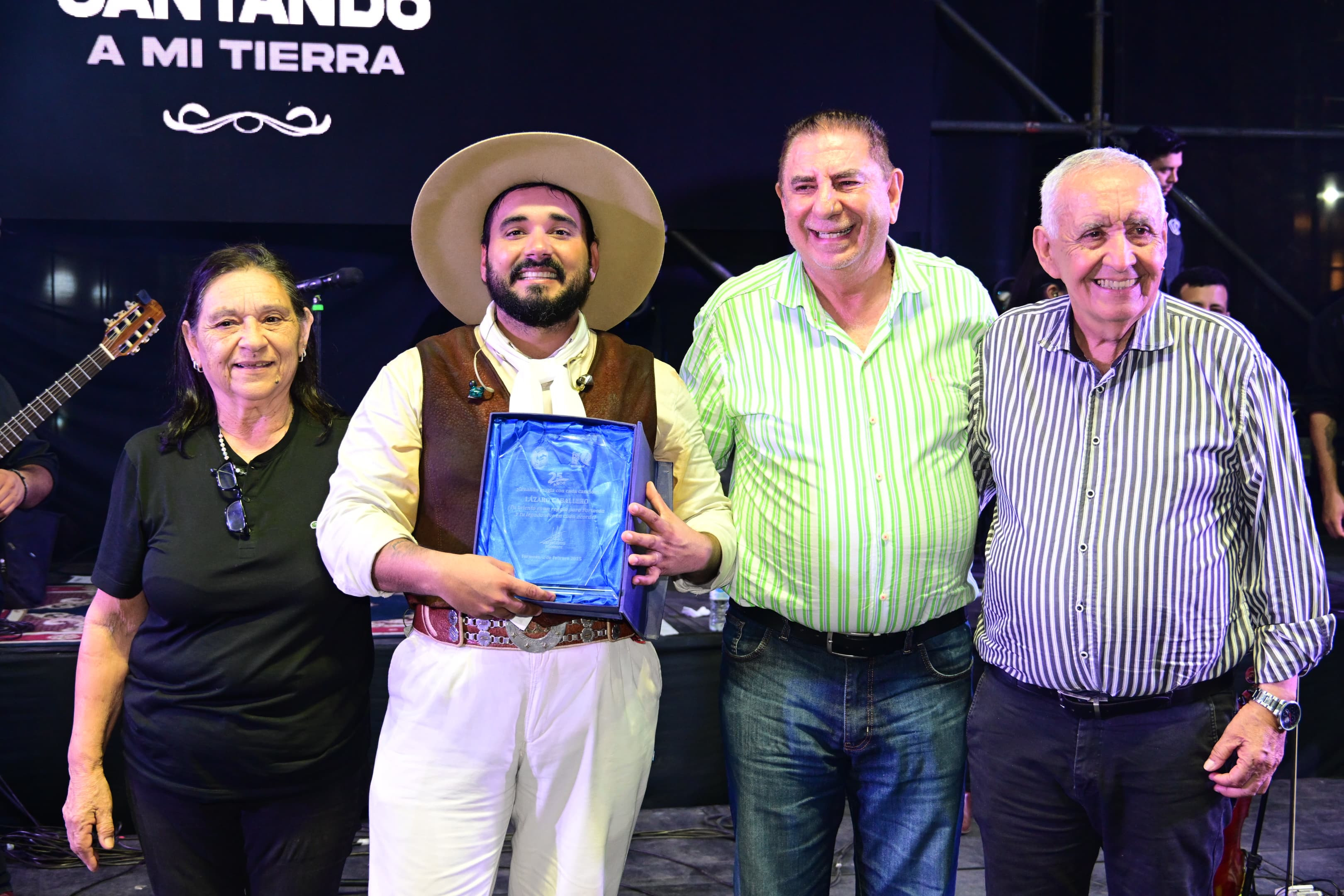 lazaro homenaje.jfif lazaro homenaje.jfif