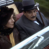 Agatha.Christies.Poirot.S11E01.Mrs.McGintys.Dead.1080p.BluRay.CZ SK EN.DD.2.0.x265 HDCLUB.mkv snapsh