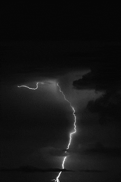 thunder sky background pnzfm34jem8gj555.gif