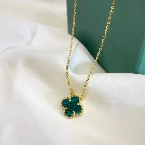 Van Cleef & Arpels Vintage Alhambra Necklace 18k YG Malachite8.webp