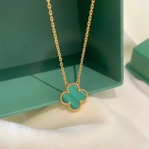 Van Cleef & Arpels Vintage Alhambra Necklace 18k YG Malachite9.webp