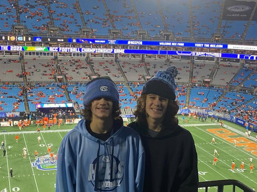 318148946 10218015032047595 312201326023962460 n.jpg