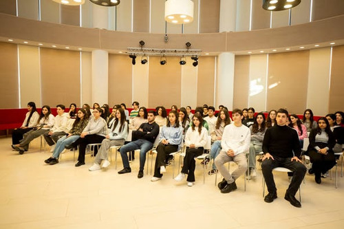 476296607 936925825254427 127911006774007603 n.jpg?stp=dst jpg p526x395 tt6& nc cat=100&ccb=1 7& nc .jpg