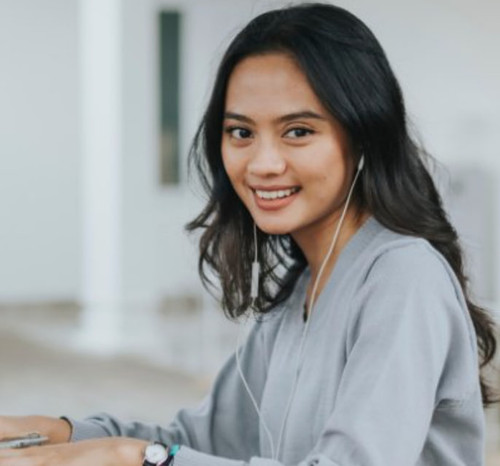 ai khmer female.jpg