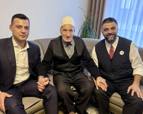 475831646 1235983511433263 764628207592783876 n.jpg?stp=cp6 dst jpg s720x720 tt6& nc cat=111&ccb=1 7.jpg