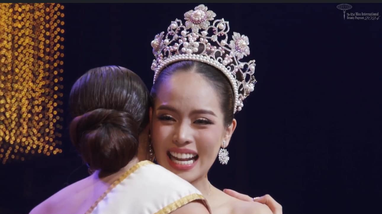 ......Vietnam gana el Miss International 2024. - Página 2 2u7MptI