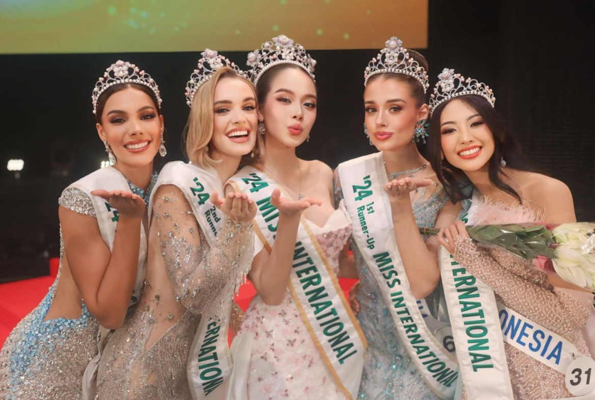 ......Vietnam gana el Miss International 2024. 2u7lf9I