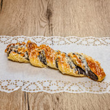 10403076 z pieca rodem Food paluch z makiem 4x3