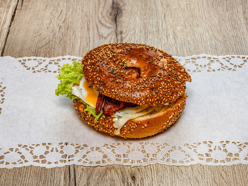 10403076 z pieca rodem Food bajgiel firmowy 4x3.jpg